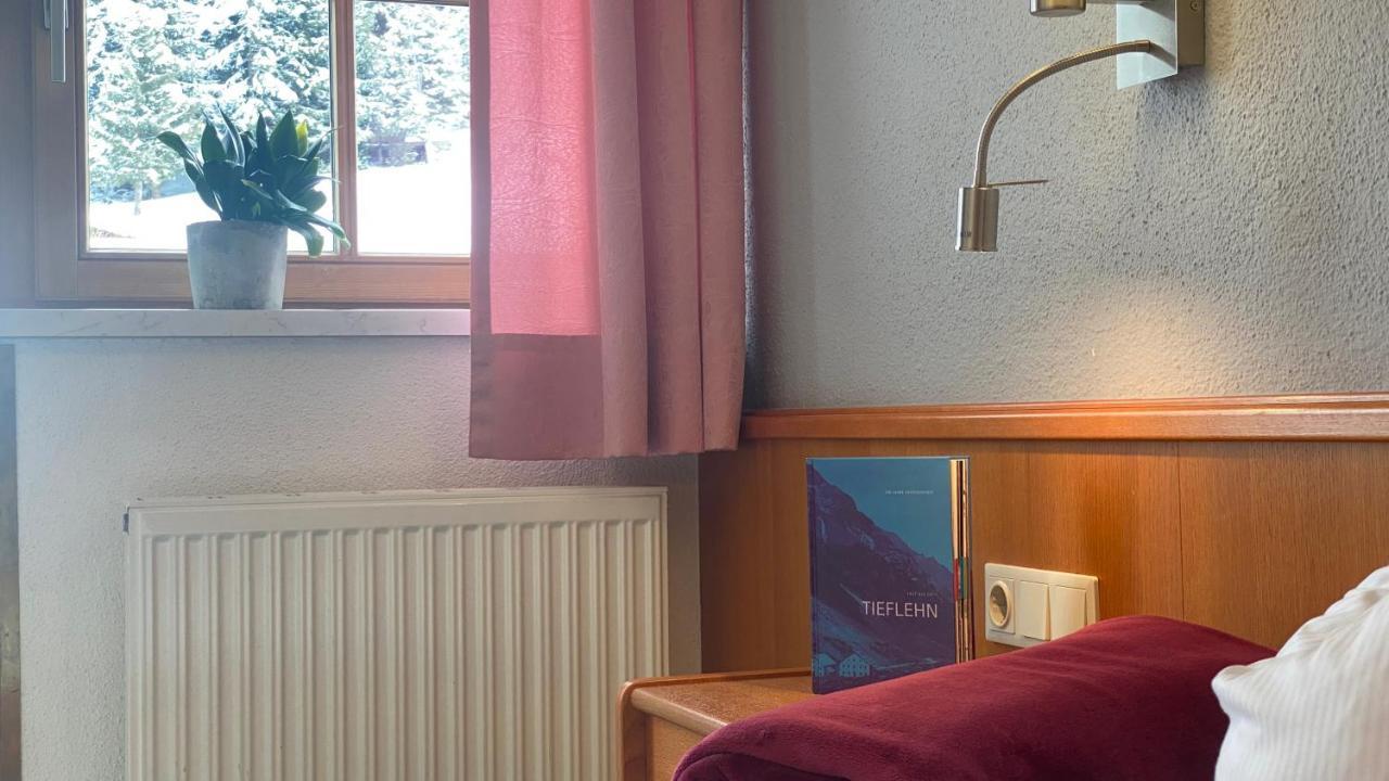 Pension Alpin Mandarfen Exterior photo